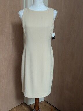 Liz Claiborne Classics Sheath Dress Size 4 NWT Beige Sleeveless Lined Dress